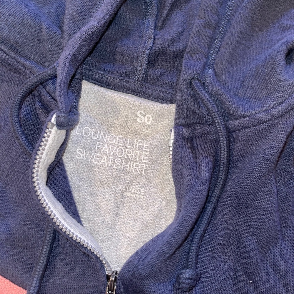Zip up hoodie - Picture 3 of 3